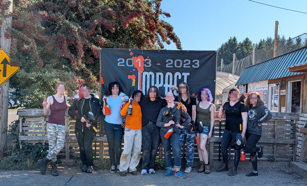 10 cuties posing with their paint weapons