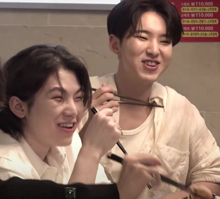 Hoshi as Henry (Temen kuliah Wilda) & Jihoon as William (Married couple, tetangga Wilda n Gavin)