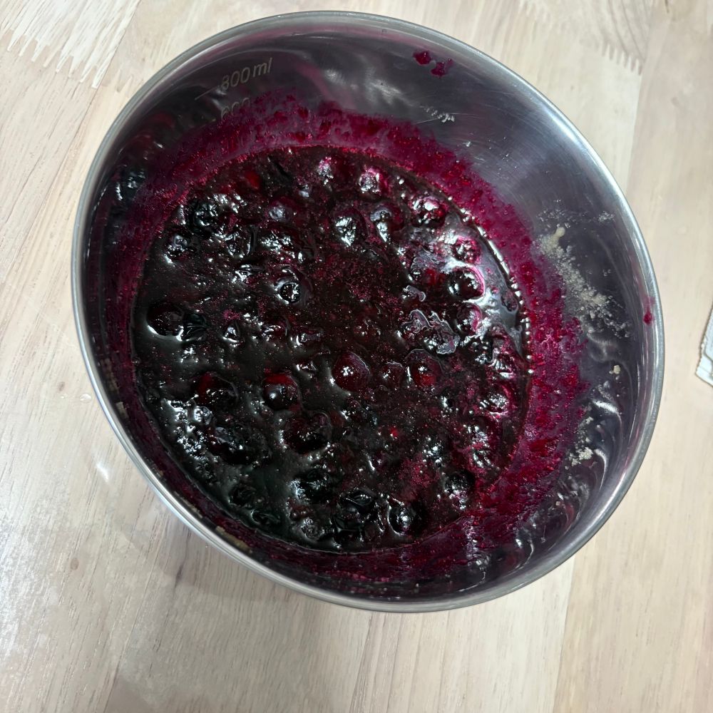 レンチンしたブルーベリー。