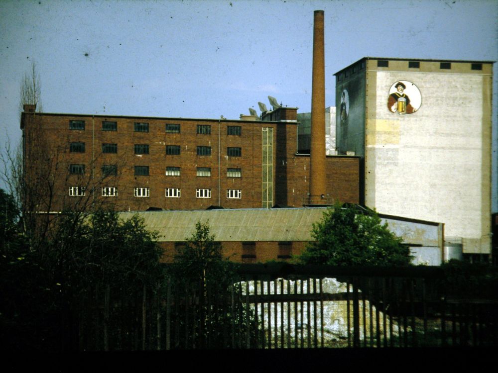 Blick vom Wasserturm in Richtung Schultheiss Brauerei am Kreuzberg.