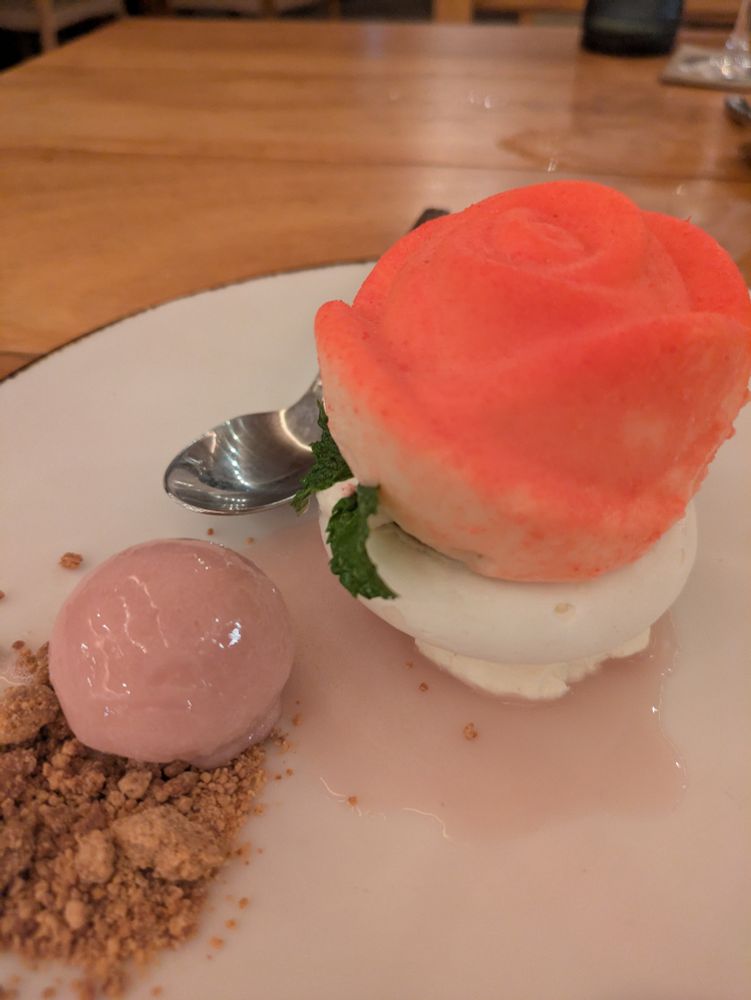 Dessert in the shape of a rose