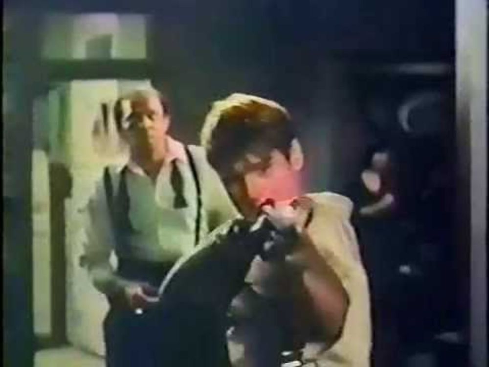 Night Of The Living Dead (1990) - Uncut X rated scenes
