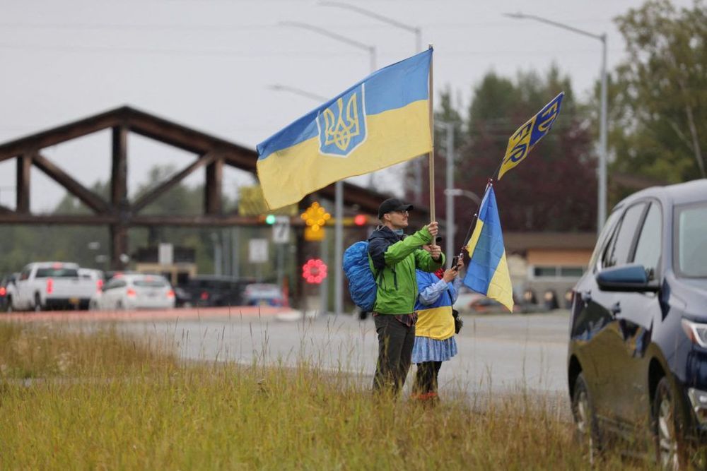 In Kyiv, Ukrainians living under near daily Russian bombardment watched with astonishment as their country’s most important ally rolled out a red carpet in Alaska for the man they blame for over…