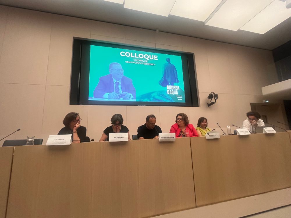 Colique Accueillir construire résister au Sénat autour de Mimmo Lucano, maire de Riace 