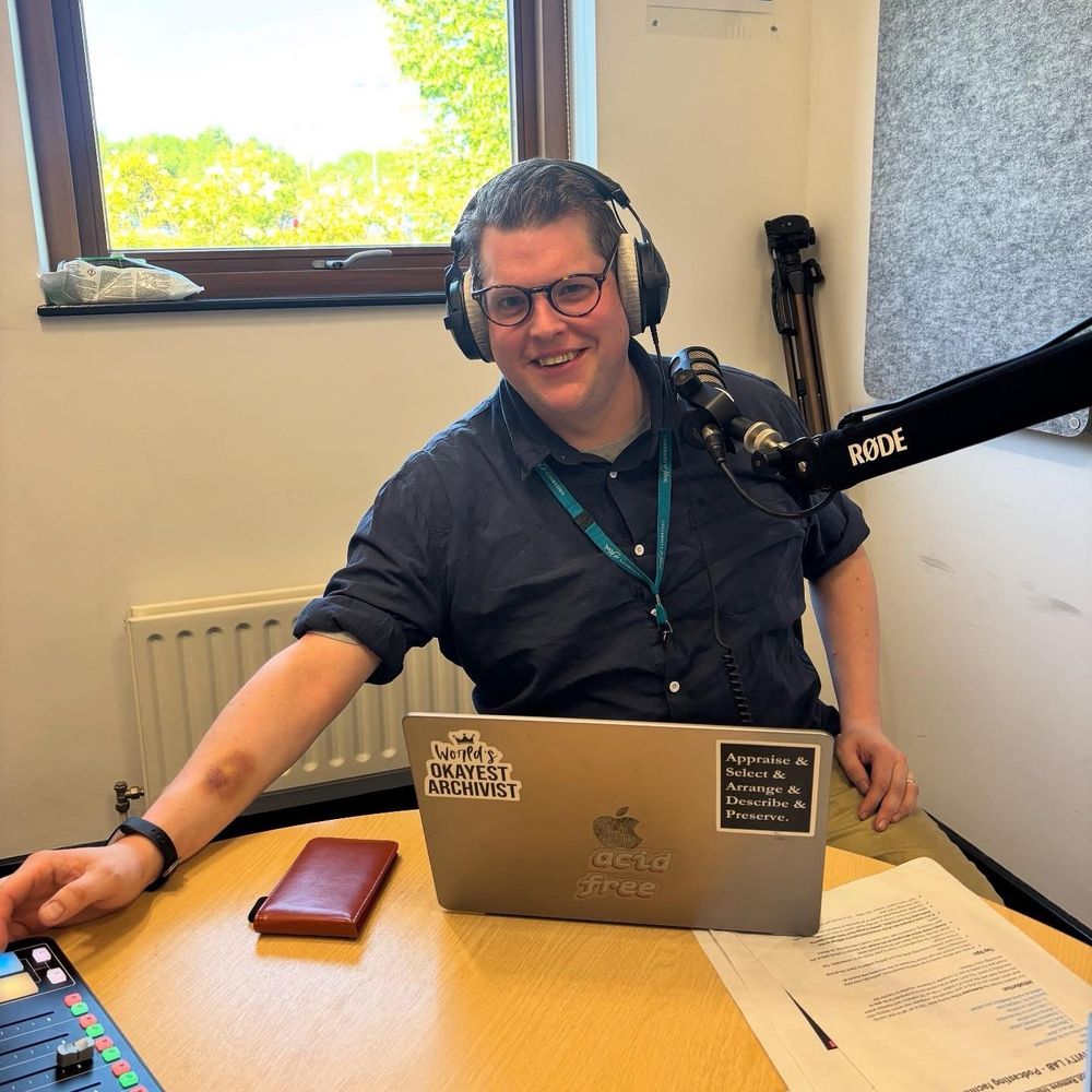 Gary in the studio looking dignified as we are getting ready to start the recording 