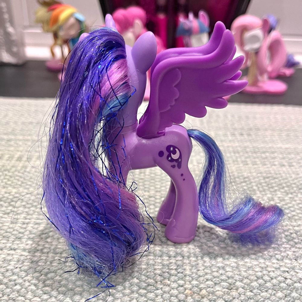 My little pony crystal empire luna brushable figure 
