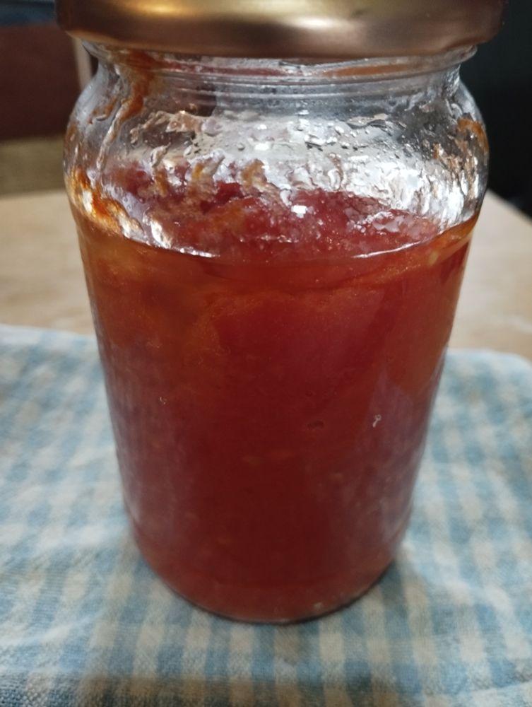 jar of passata 