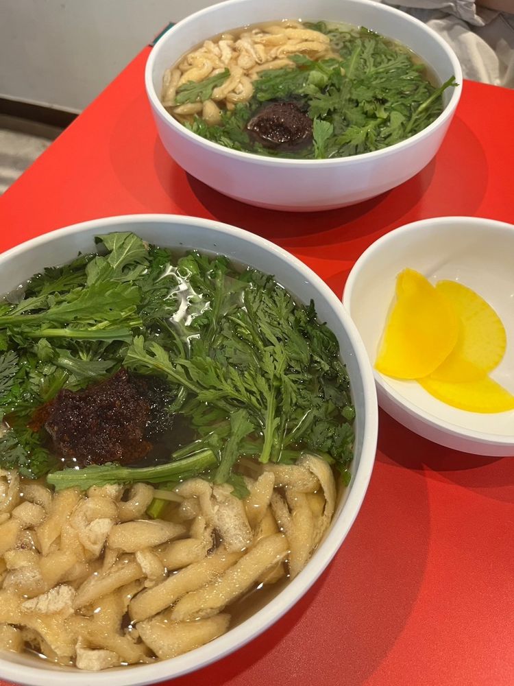 章宇即席烏龍麵