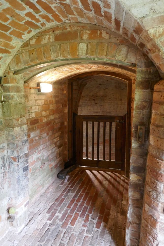 Entrance passage Moseley icehouse 