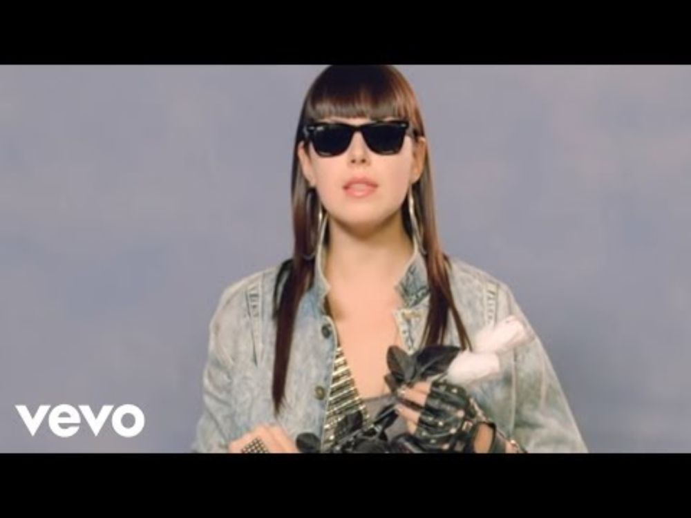 Sleigh Bells - Rill Rill (Official Video)