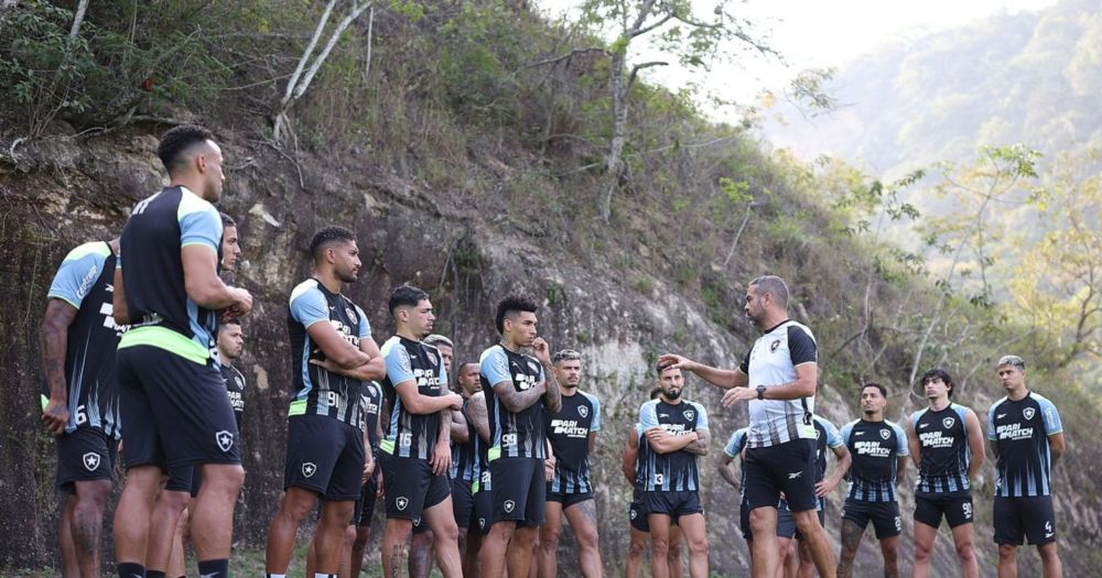 Preocupado com questão física, Botafogo deve poupar vários titulares contra o Grêmio, diz blog - FogãoNET