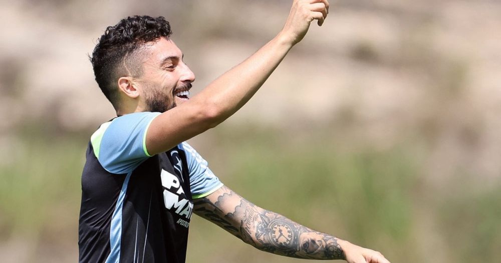 Com ‘comissão técnica particular’, Alex Telles revela conselho de Cristiano Ronaldo e mira títulos no Botafogo: ‘Encontrei um clube com estrutura de Europa’ - FogãoNET