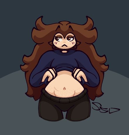 Fella lifting up his sweater, exposing his belly