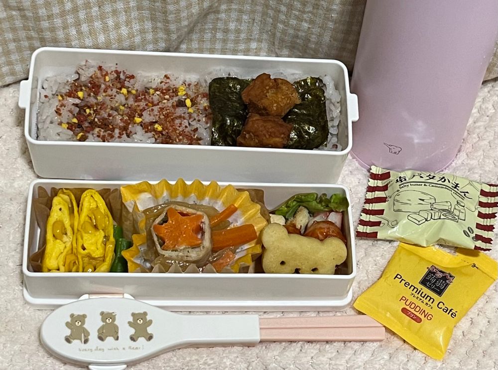 水曜日のお弁当🥕

梅雨空だけど楽しいお昼時間に
なりますように☆彡

🍮蒟蒻ゼリーと塩バタカマン🍪