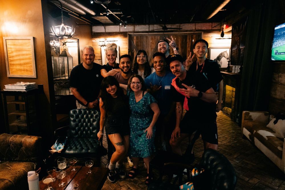 10 women and men in a bar
