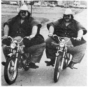 that one pic of the McGuire twins from the Guinness book
