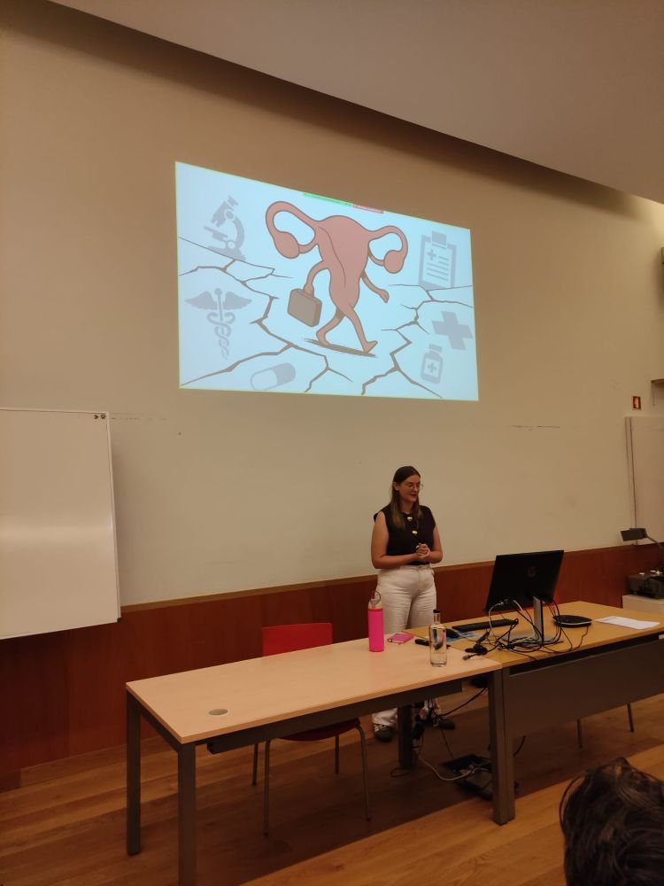 Ann-Christin Fischer during her talk about epistemic injustice in medical research and the case of endometriosis.