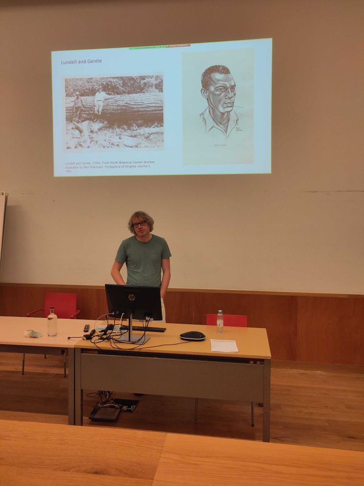Jan Baedke during his talk about the legacies of local plant collectors in the history of botany.