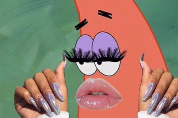 Patrick com unhas postiças 