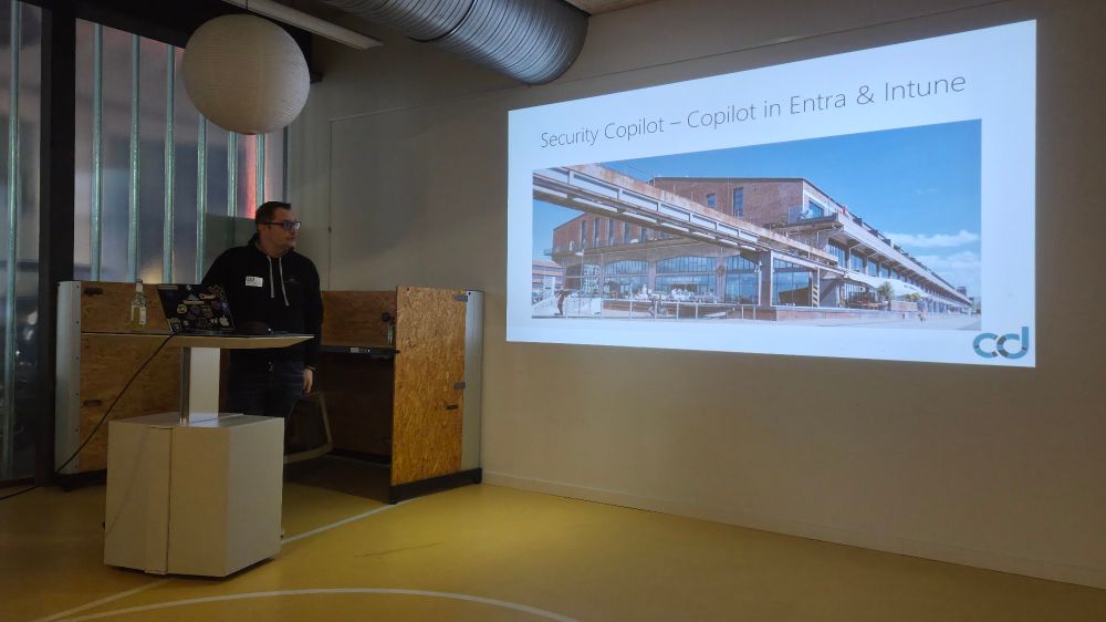 Joery taking stage for his session at CollabDays Bremen