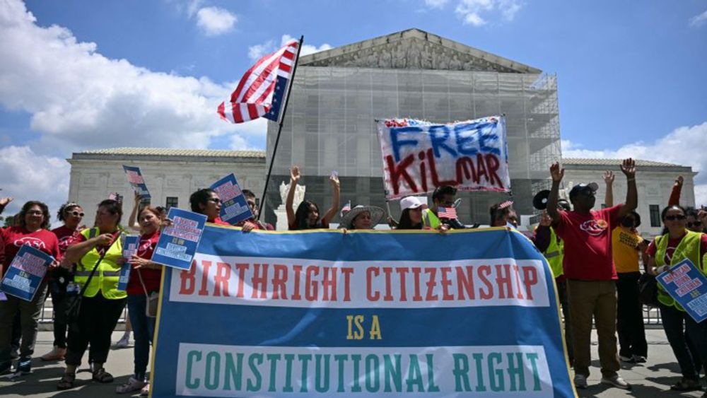 The Trump administration is planning to quickly ask the Supreme Court to review the constitutionality of President Donald Trump’s executive order seeking to end birthright citizenship.