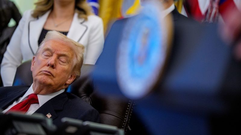 Images of Trump appearing to close his eyes during Oval Office event spread across social media | CNN Politics