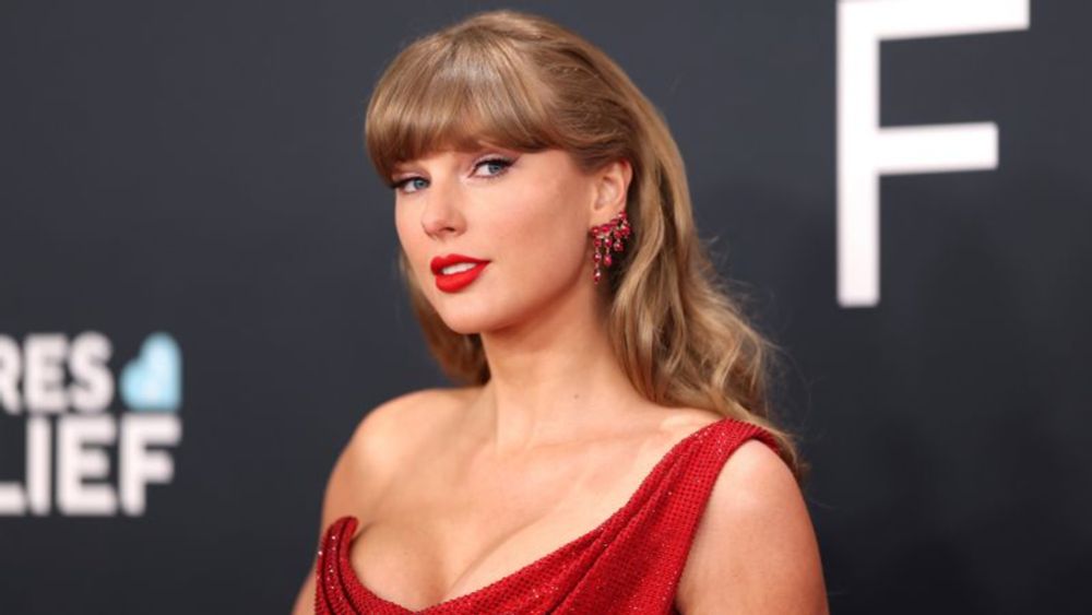 Taylor Swift subpoenaed in Blake Lively/Justin Baldoni case | CNN