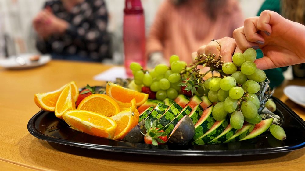 Bits of fruits on a plate