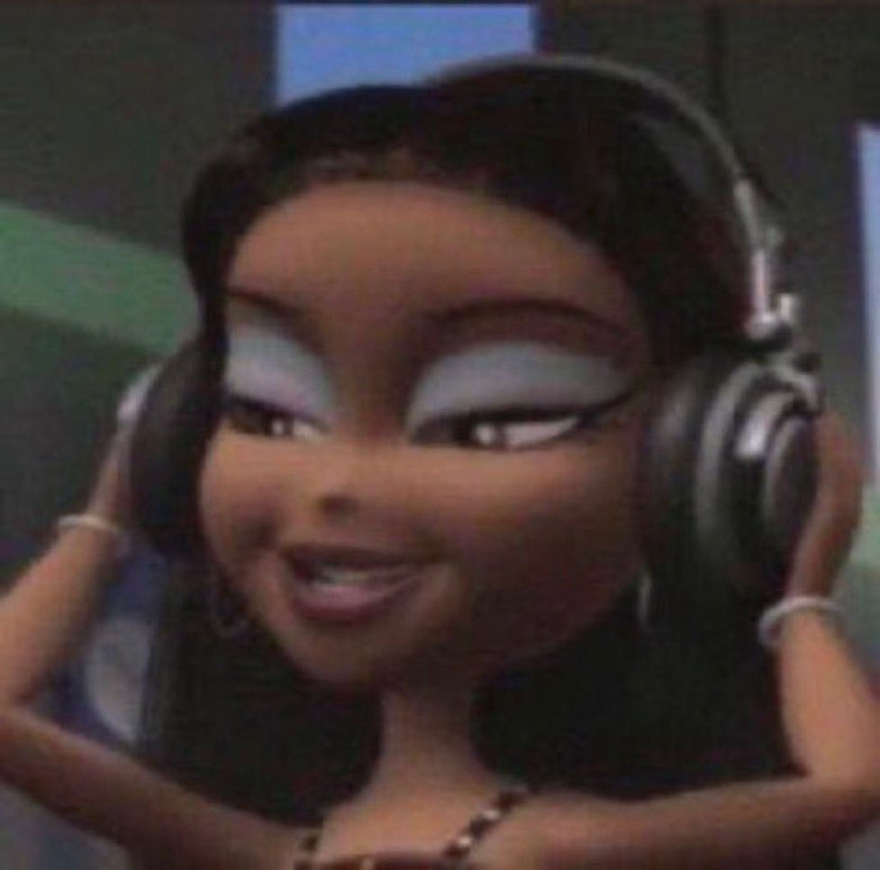 Sasha bratz doll listening to music 