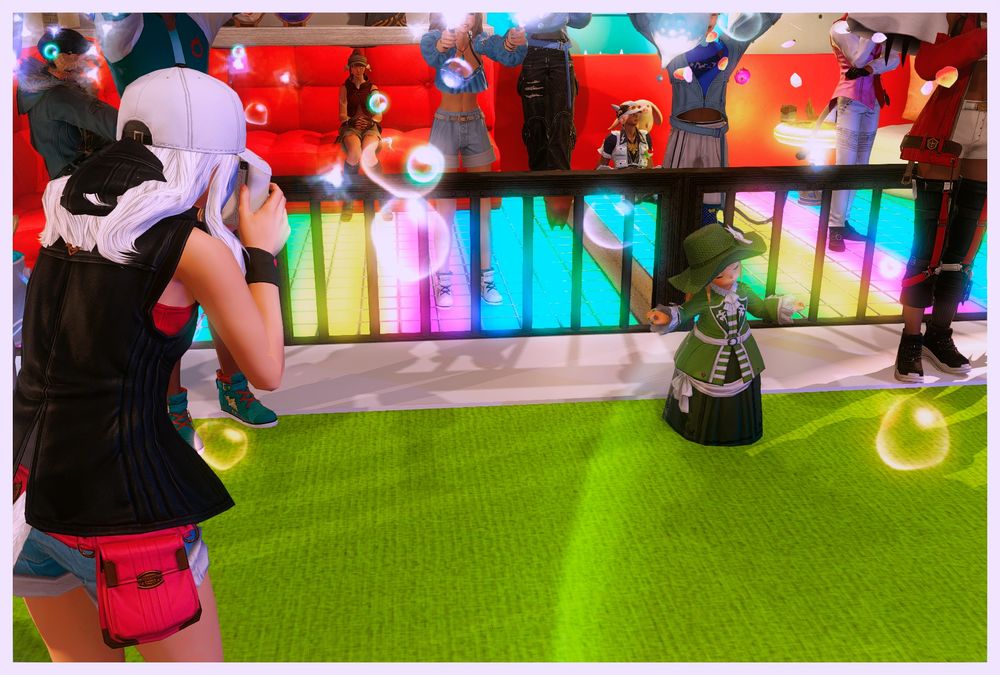 Gpose from CanvasAP featuring my character taking a photo of one of the trainers ready for battle, a dinstinguished lady lalafell.