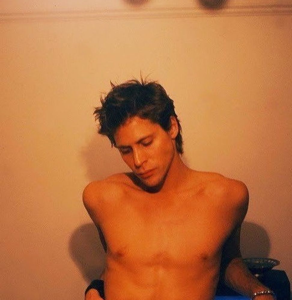 Ator Neil Newborn mais jovem extremamente delicioso tipo Twink (hj ele tem 46 anos)