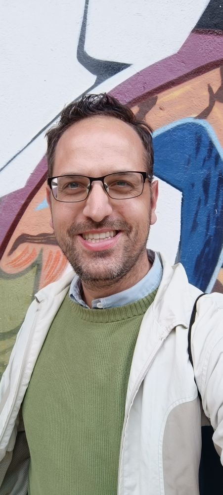 Si me quieres conocer mejor, puedes seguirme en mi cuenta de TikTok 😜

tiktok.com/@allopher

#socialmedia #TikTok