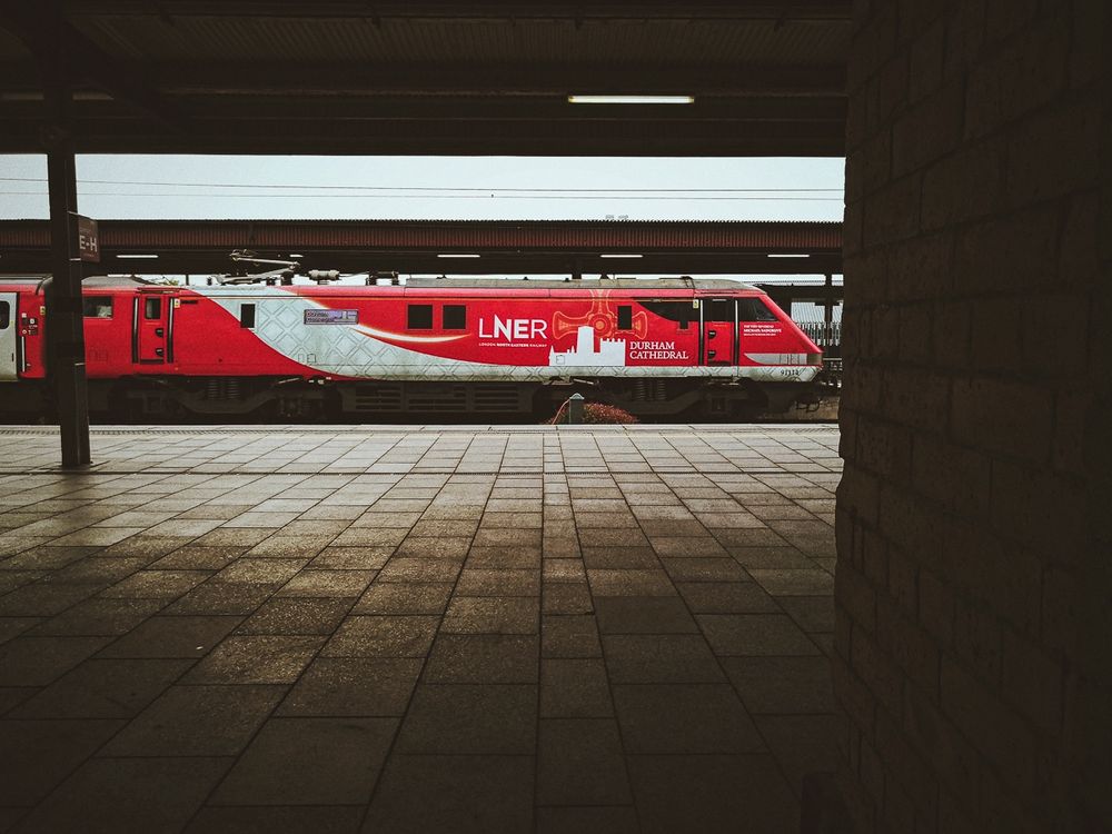 225 Class 91 at York