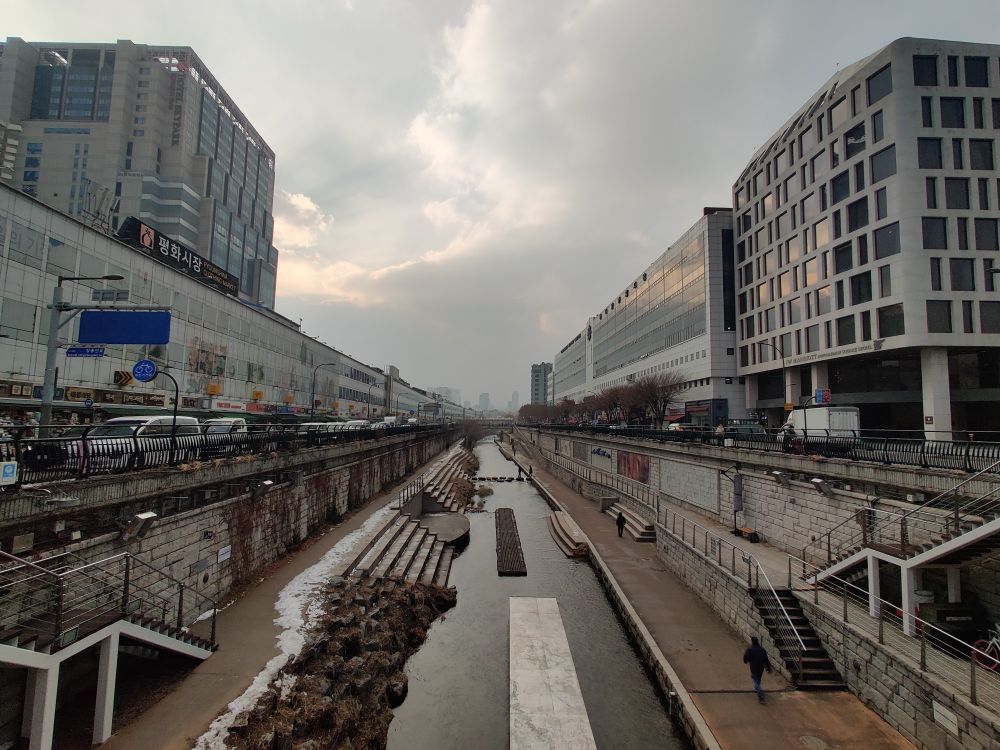 Seoul Cheonggyecheon Stream