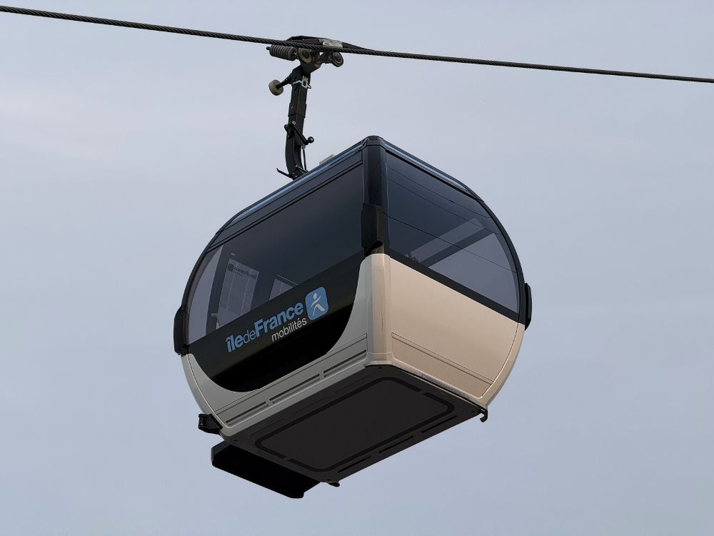 Today, Dec 13, 2025, is the inauguration of "Cable 1" (C1), the 1st urban cable car in Île-de-France the longest in Europe (4.5 km) which connects Villeneuve-Saint-Georges to Créteil in 5 stops