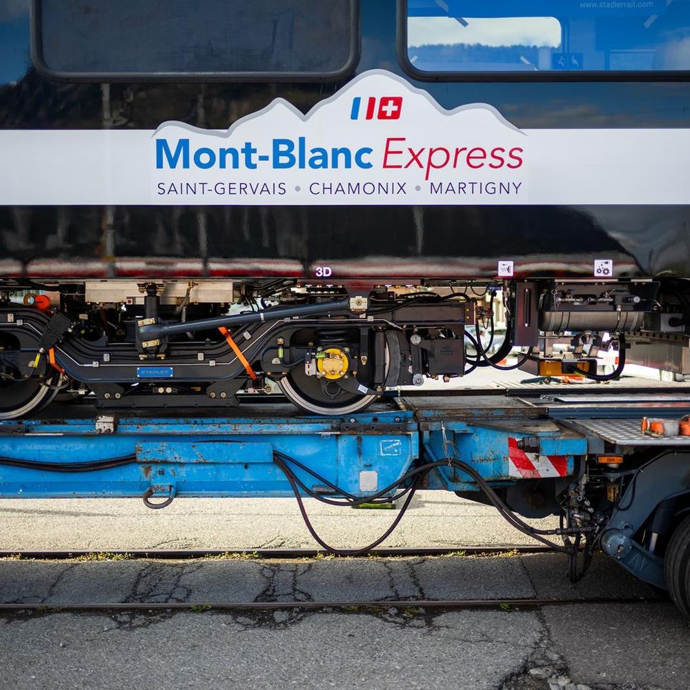 Franco-Swiss Mont-Blanc-Express train received the first of 7 STADLER rack railway metric trains for entry into service in 2026 on Martigny-Chamonix-Saint-Gervais