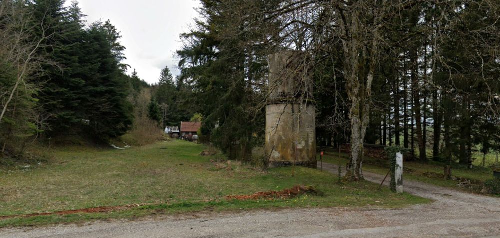 Ancienne gare d'Amathay - Vésigneux (Doubs) terminus de la ligne provenant de Besançon - Saint-Paul... prolongée plus tard vers Evilliers, Sombacour, Pontarlier.