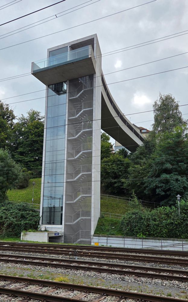 To access the station, what's your choice: stairs or lift ? 😱

Do you know which station is it ? 🤔