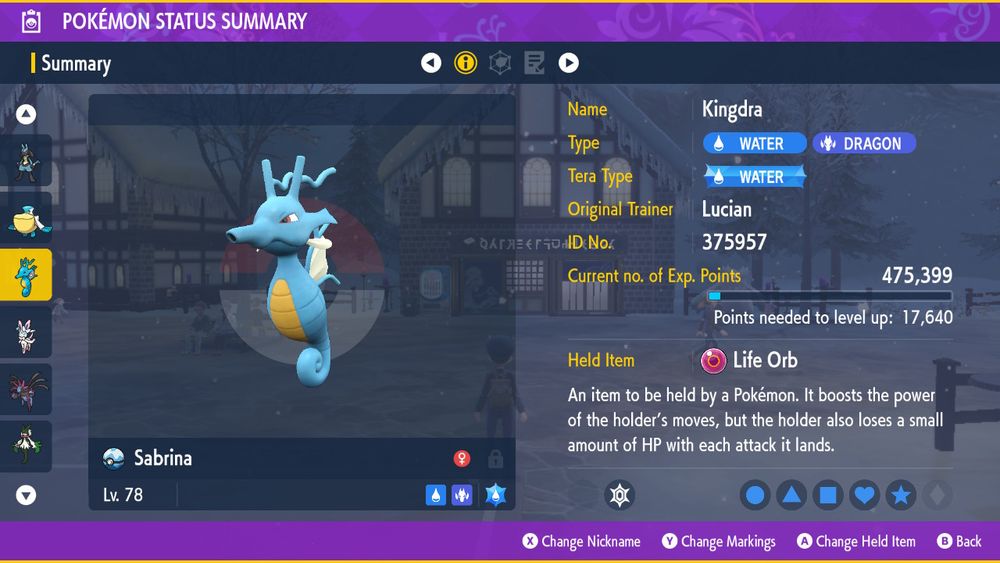 A picture of Kingdra in Pokemon Violet with the rest of the rain team