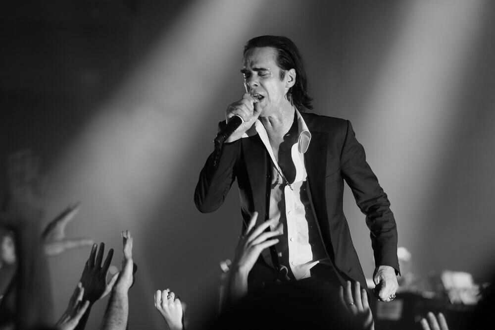 Nick cave singing