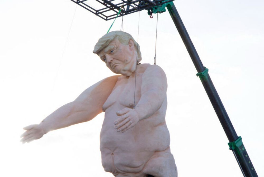 Nevada Republicans Freak Out Over ‘Deplorable’ Statue of a Giant, Naked Trump — The Daily Beast