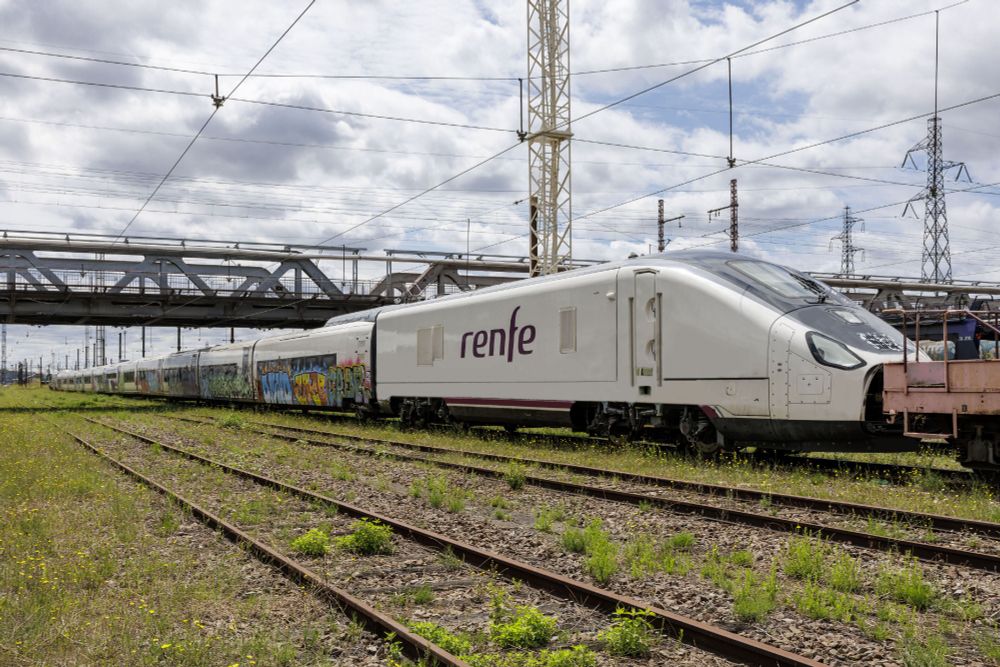 Train S106.009 à Villeneuve Saint-Georges, dans les environs de Paris.