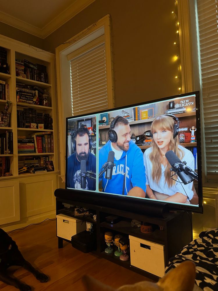 Picture of Taylor Swift on the new heights podcast