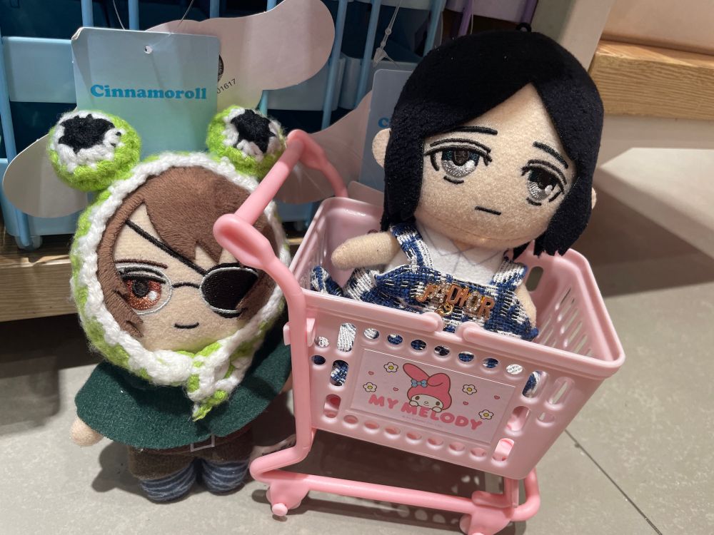 Went to Miniso and saw this My Melody cart and of course I had to reference the cart titan.