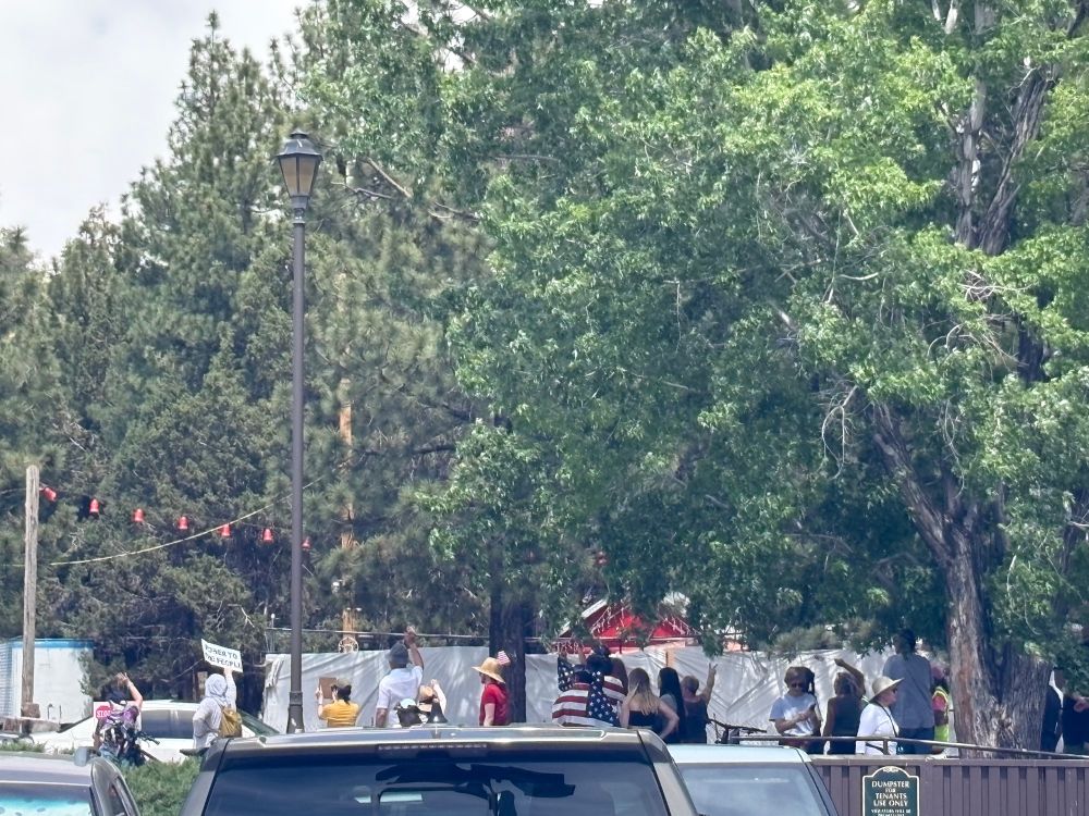 #NoKings peaceful protest in Big Bear, CA