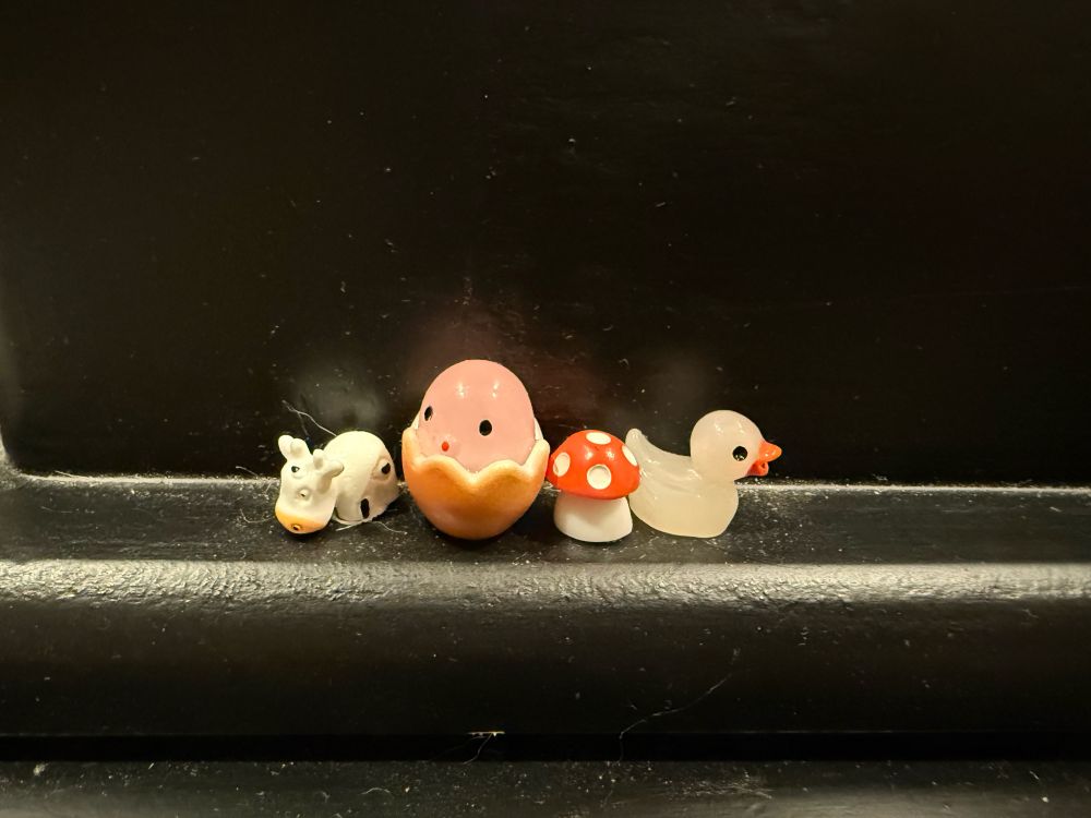 Little set of baby rave trinkets