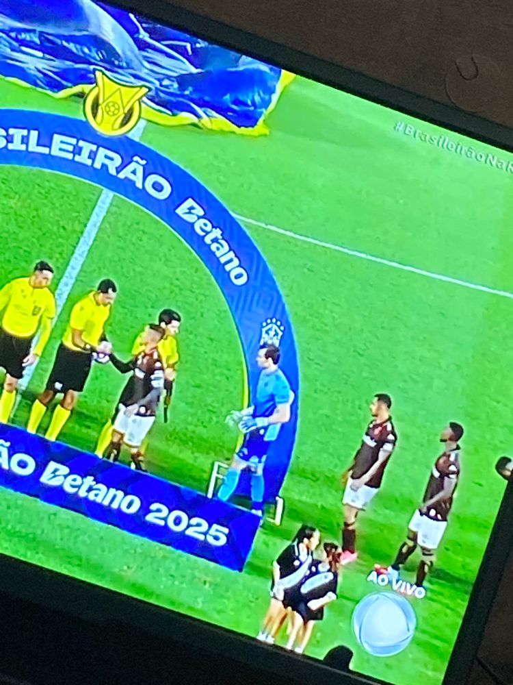 time do casco entrando em campo