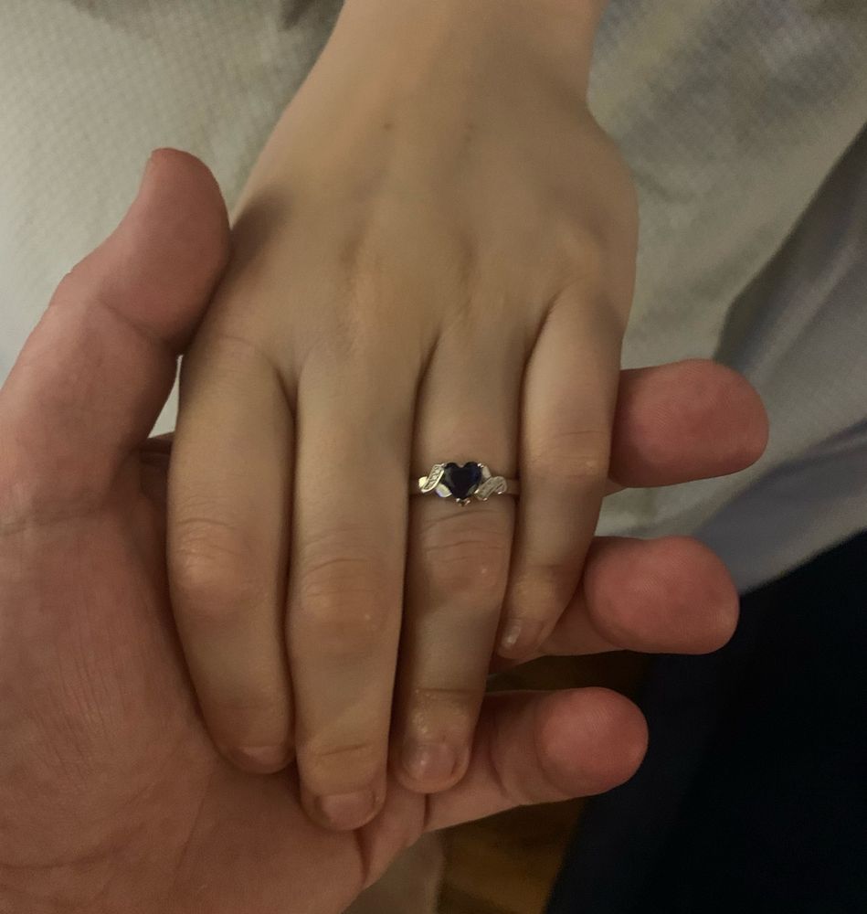 Sapphire engagement ring in the shape of a heart 