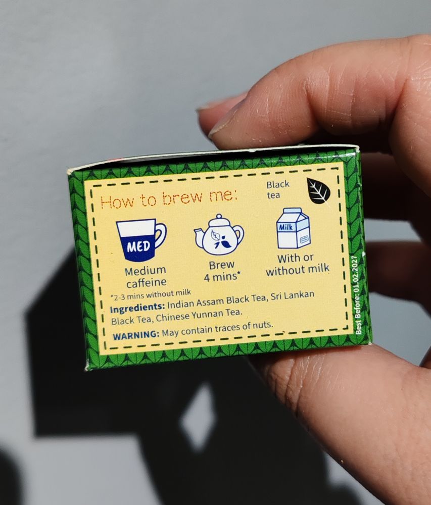 Brewing instructions showing medium caffeine, brew 4 min and with or without milk 