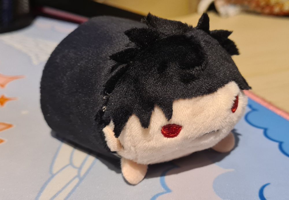 Chihiro rokuhira from kagurabachi in plush form. Tiny.